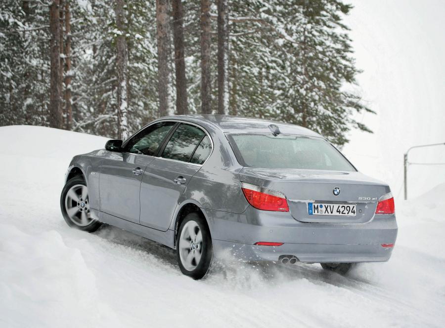  BMW 5-Series 2004 года  (фото 15 из 74)